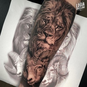 tatuaje_brazo_leon_cabra_logiabarcelona_javier_arcia    